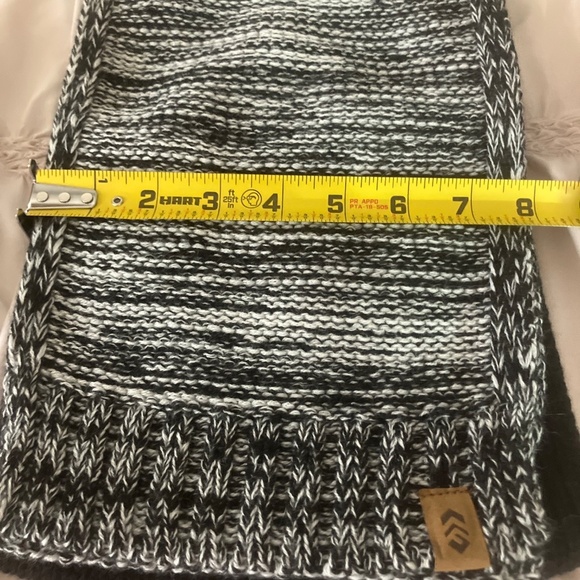 Like New - Free Country Scarf Beanie Set for Women (Knit Twist Black) - One Size - Picture 10 of 13